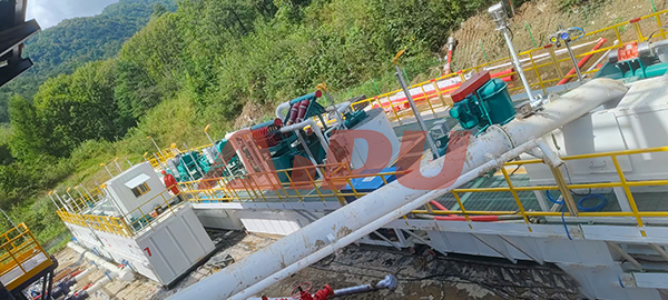 国内ZJ50固控系统现场